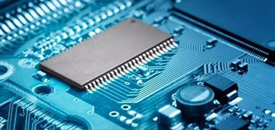 汽車芯片采購(gòu)開始出現(xiàn)長(zhǎng)期協(xié)議“芯片荒”能否緩解？